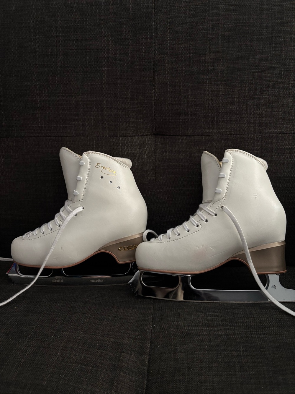 Edea Overture Ivory Figure skates 230
